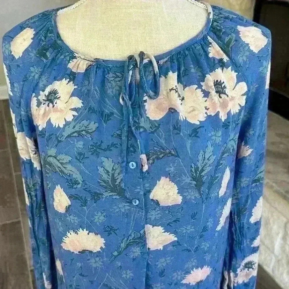 Lucky Brand Sky Blue Floral Blouse - Medium - Picture 5 of 11
